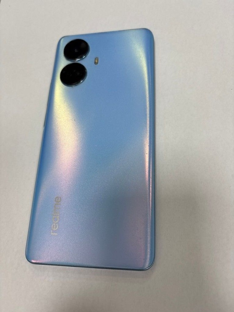 Купити Realme 10 Pro+ 5G 8/256GB Nebula Blue Б/У