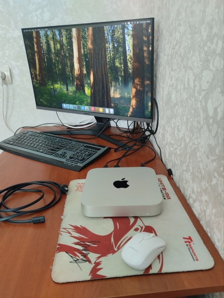 Купити Apple mac mini a2686 mmfj3 m2/8core/ram 8gb/ssd256gb Б/У
