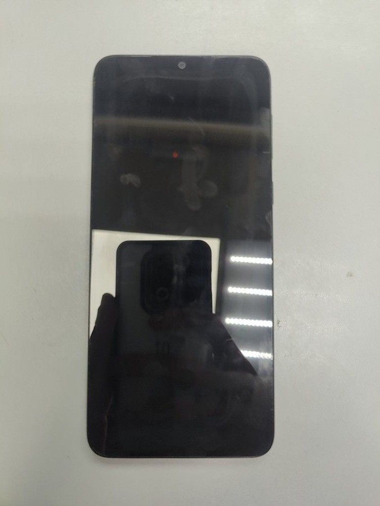 Купити Motorola moto e13 2/64gb Б/У