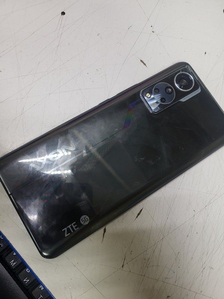 Дешево Zte axon 30 5g 8/128gb з ломбарду