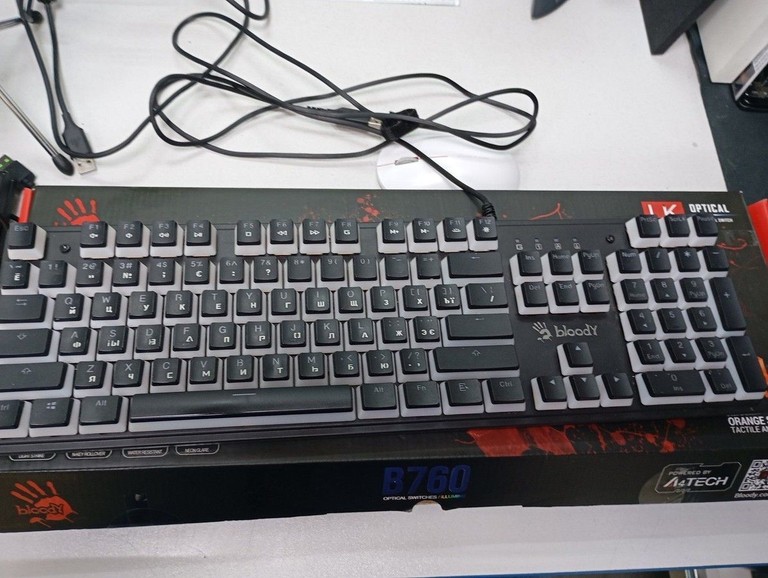 Купить Bloody S510R Fire Black Б/У