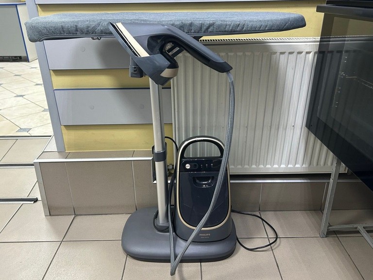 Купити Philips All-in-One Ironing Solutions All-in-One 8500 Series AIS8540/80 Б/У