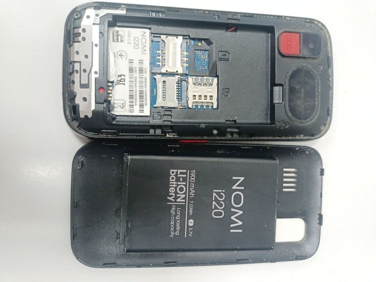 Купити Nomi i220 Red Б/У