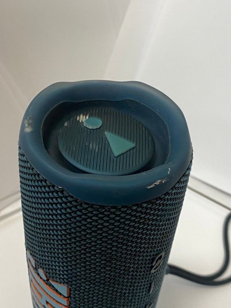 Объявление Jbl flip 6 Б/У