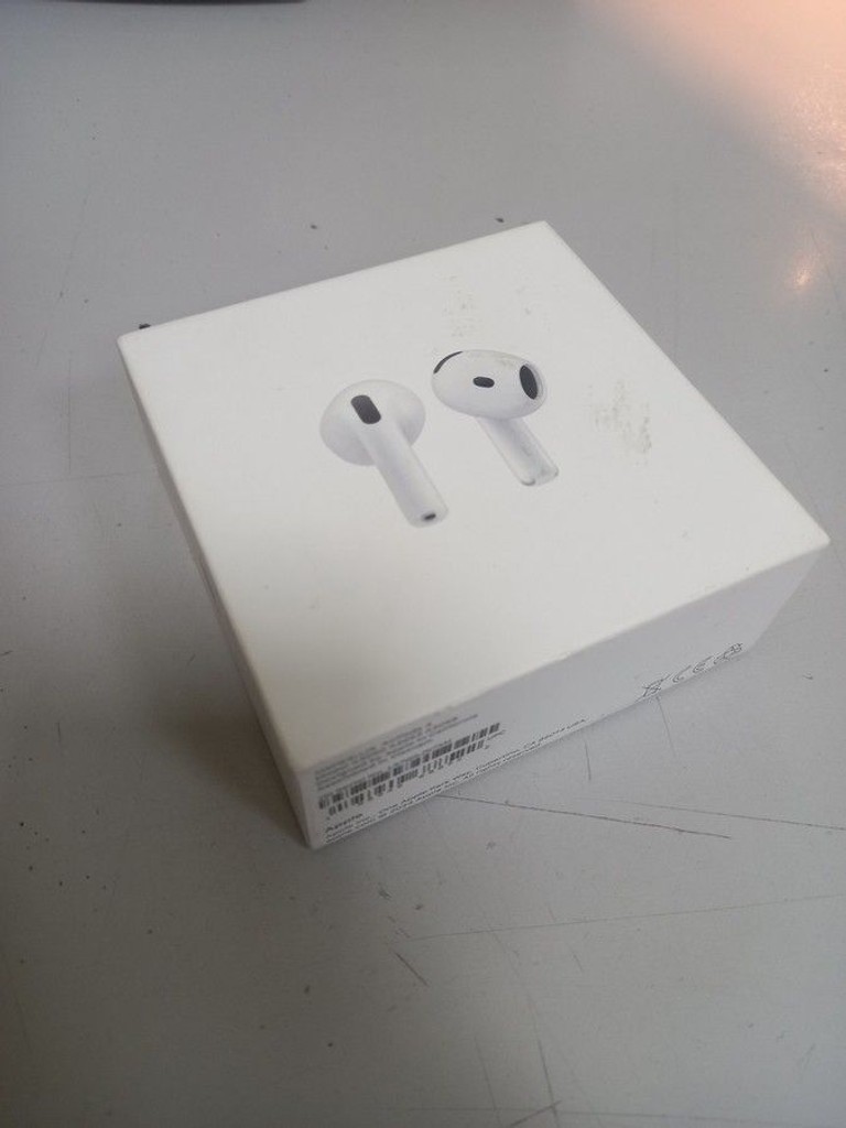 Купити Apple airpods 4 Б/У