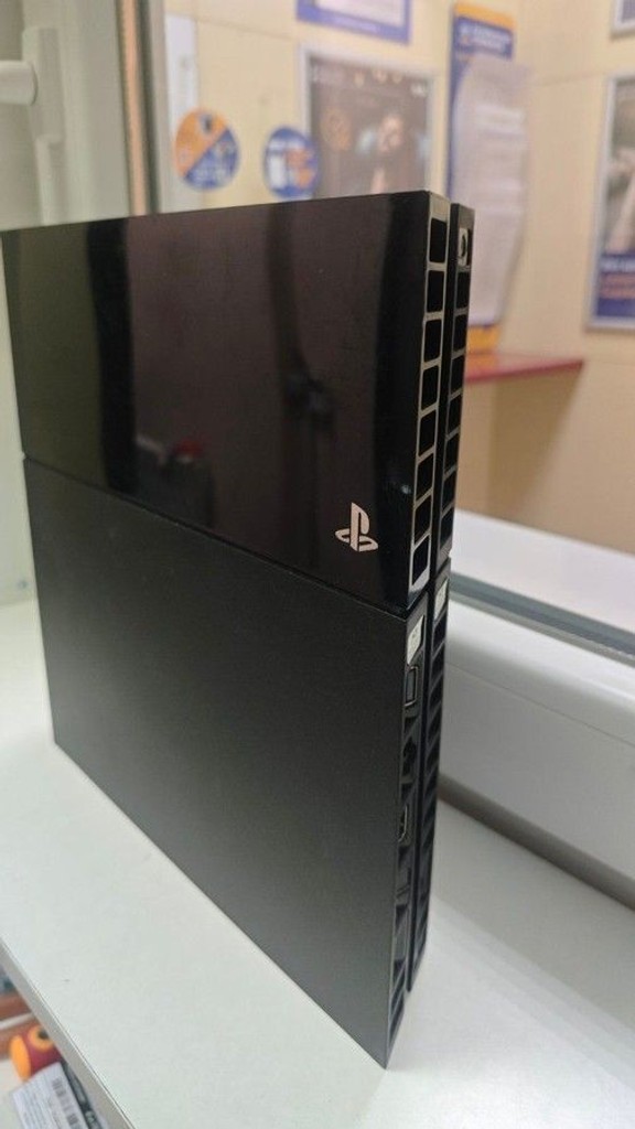 Дешево Sony playstation 4 500gb з ломбарду