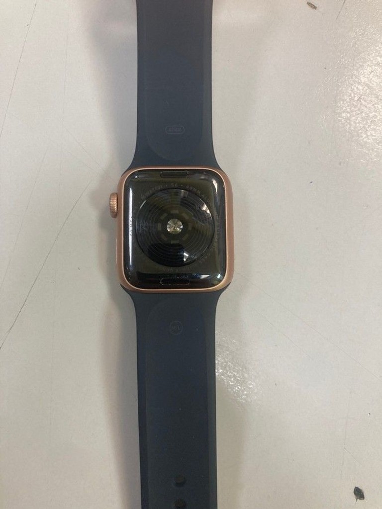 Оголошення Apple watch se gps 40mm aluminum case Б/У