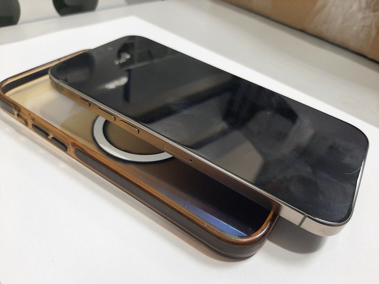 Объявление Apple iphone 16 pro max 256gb Б/У