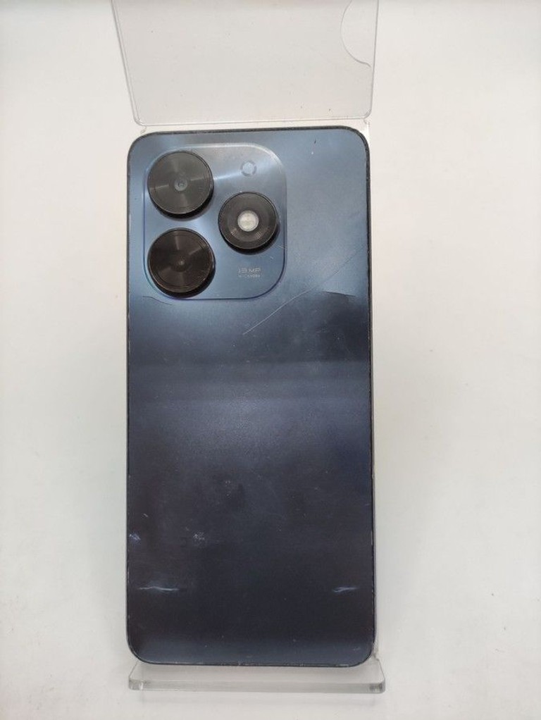 Дешиво Tecno spark go 2024 4/128gb с ломбарда