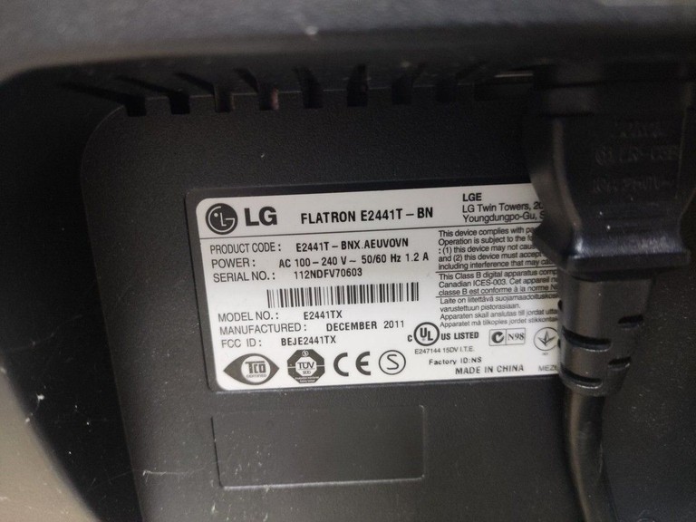 Дешево Lg e2441t з ломбарду