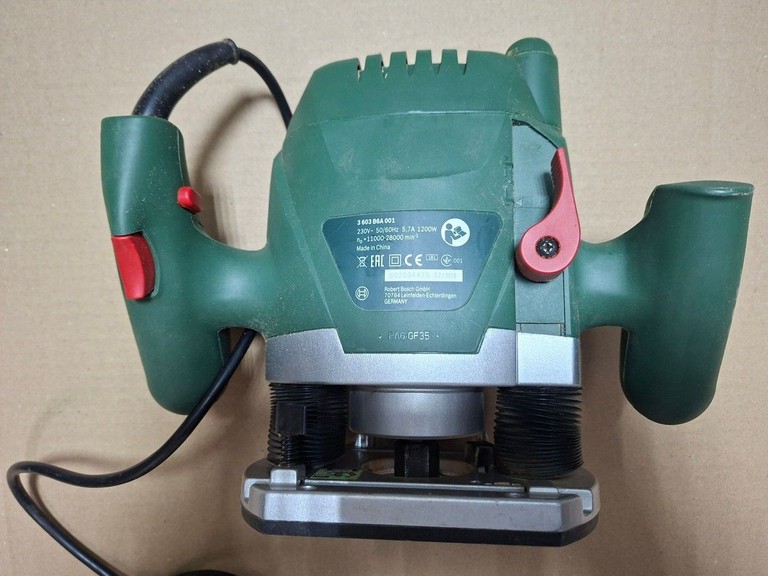Дешиво Bosch pof 1200 ae с ломбарда