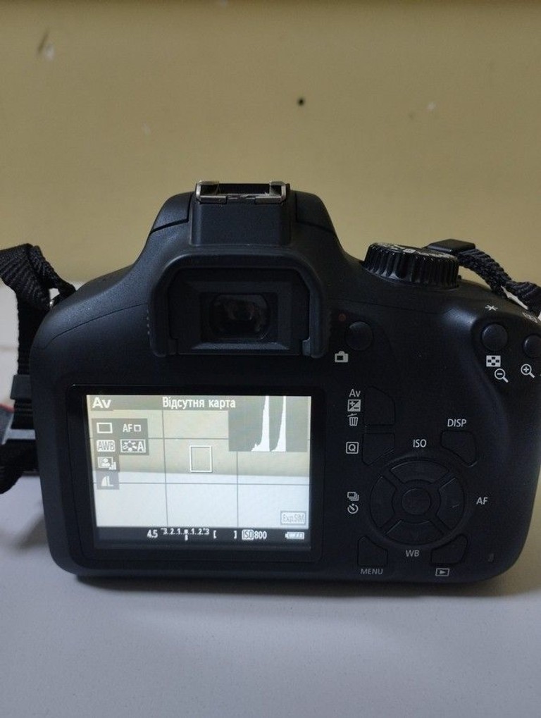 Canon eos 4000d + ef-s 18-55 1:3.5-5.6 iii Код:01-201175428. Изображение 5