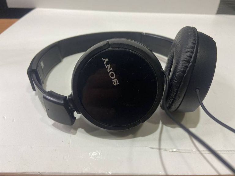 Дешиво Sony mdr-zx310 с ломбарда