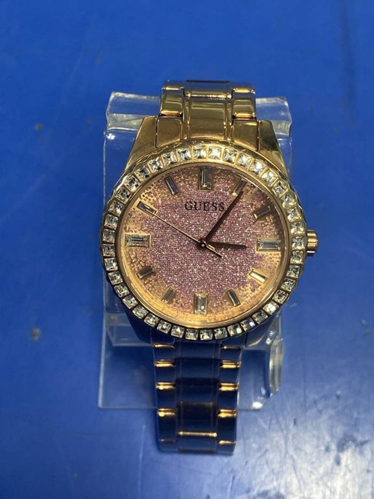 Guess gw0405l3