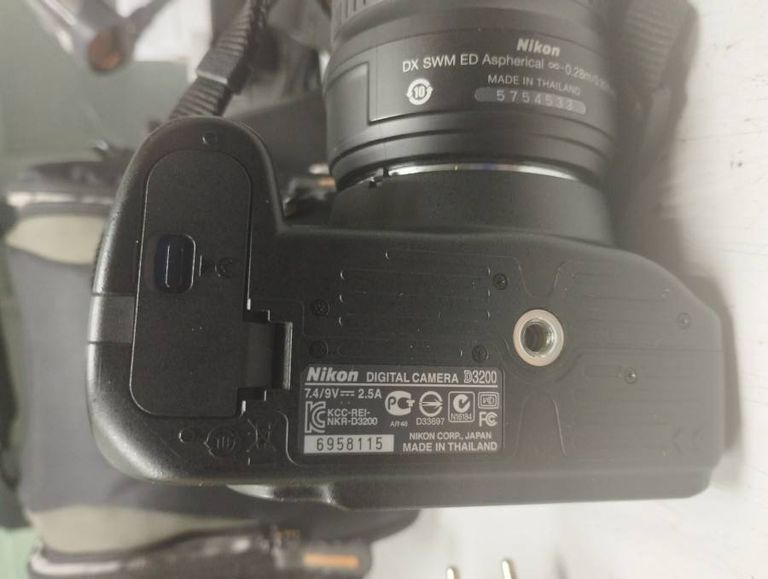 Nikon D3200 body