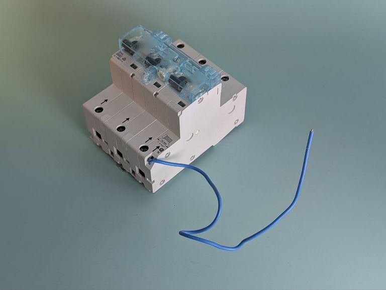 Объявление Автоматичний вимикач селективний 35А, 3-полюсний, E-Character. HTN335E. Новий. Б/У