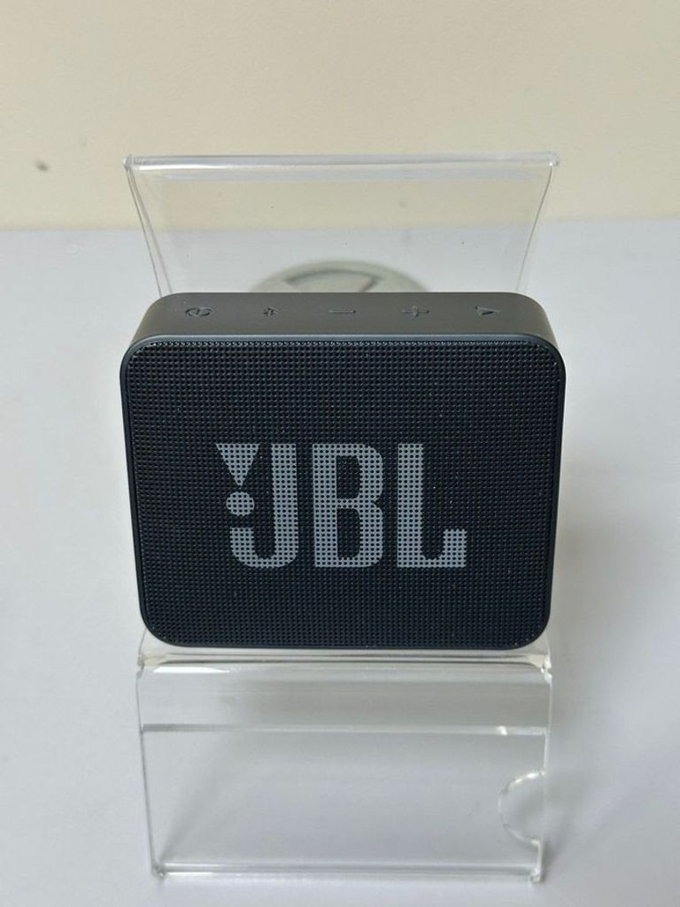 Дешево Jbl go essential з ломбарду