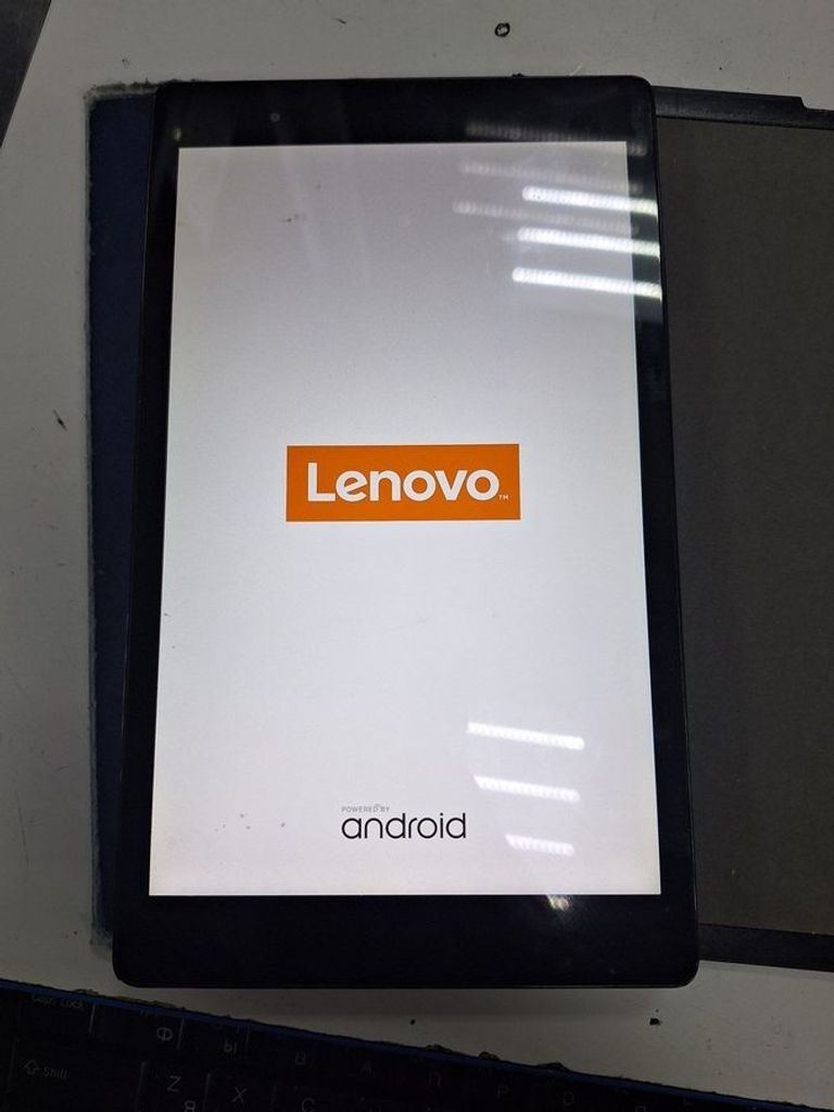 Розпродаж Lenovo tab 3 plus 8703x 16gb 3g, продавець Техноскарб
