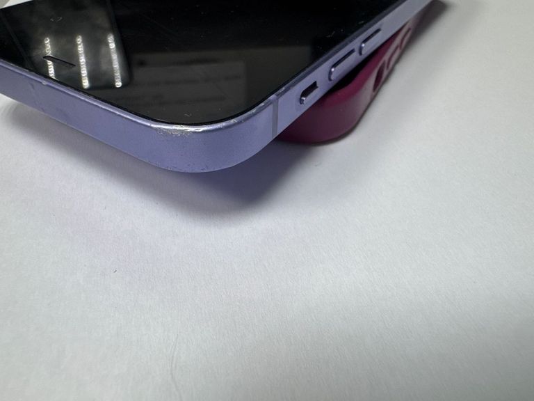 Apple iPhone 12 128GB (PRODUCT)RED Код:01-200609845. Изображение 7