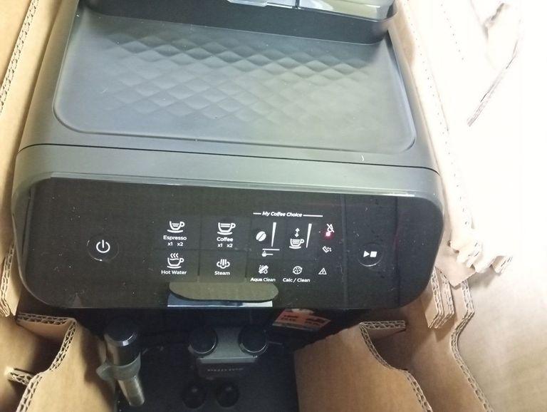 Дешево Philips Series 800 EP0820/00 з ломбарду