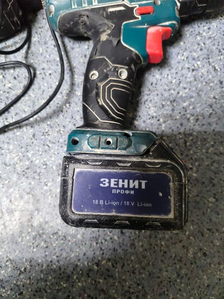 Дешиво Зенит зша-18 li профи 1акб зп с ломбарда