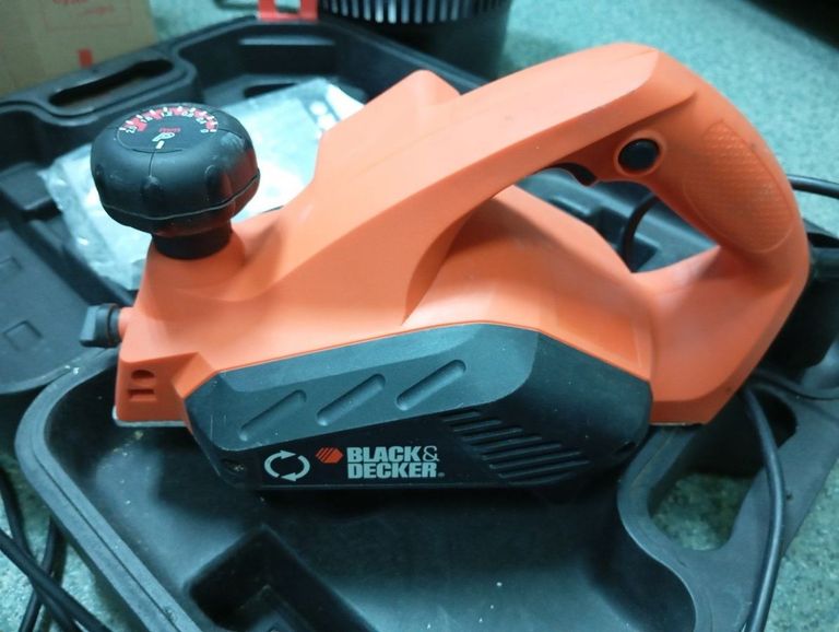 Купити Black&Decker kw712 Б/У