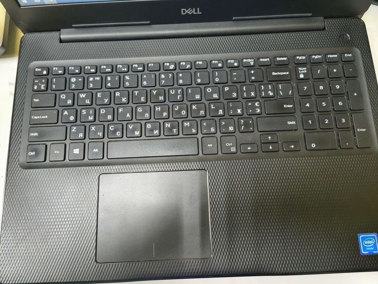 Дешиво Dell 15/celeron n4000 ddr4/4gb ddr4/hdd 500 gb/ssd *відсутній/*інтегрована с ломбарда