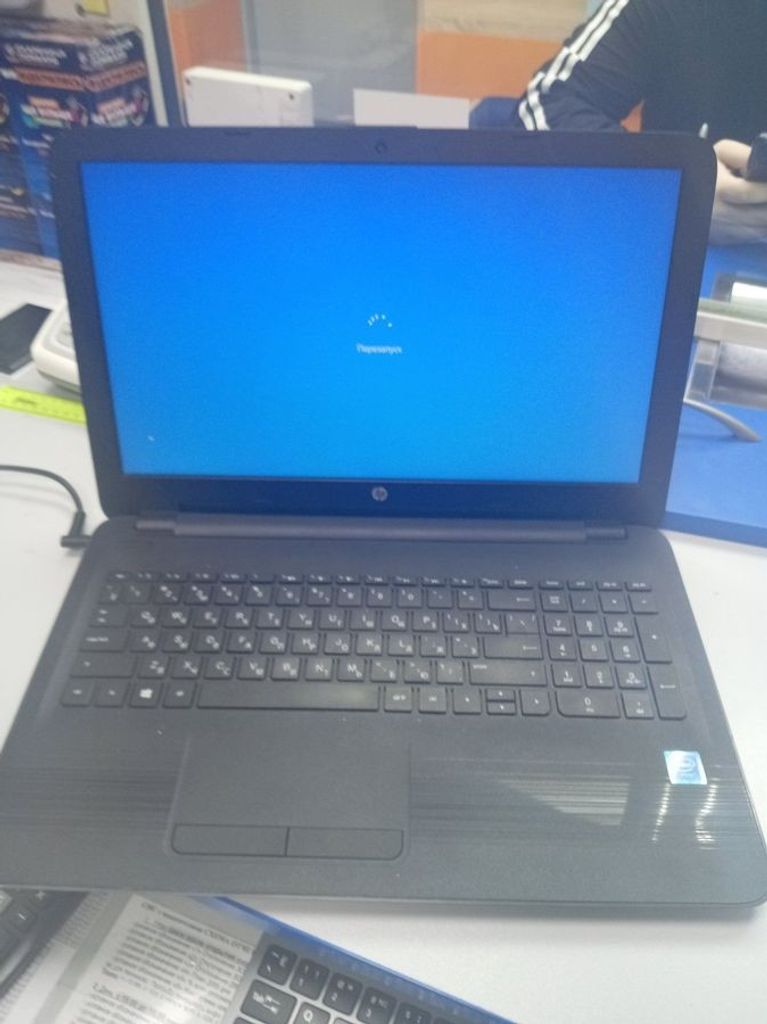 Дешево Hp 15/celeron n3060 ddr3/8gb ddr3/hdd 250 gb/ssd *відсутній/*інтегрована з ломбарду