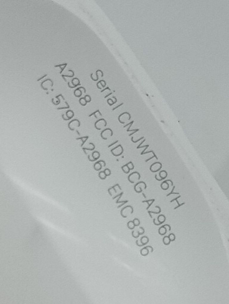 Дешево Apple airpods pro 2nd generation with magsafe charging case usb-c з ломбарду