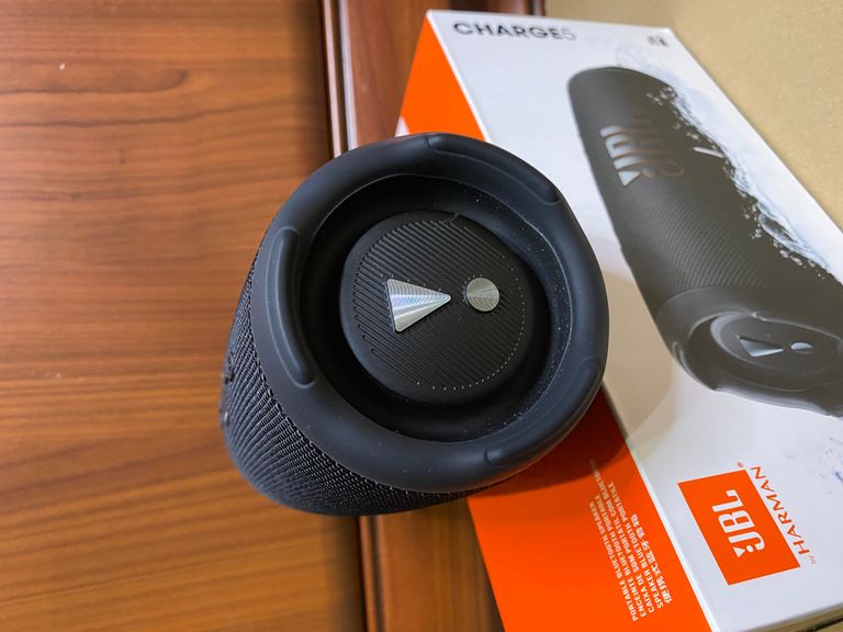 Оголошення Jbl Charge 5 Midnight Black (JBLCHARGE5BLK) Б/У