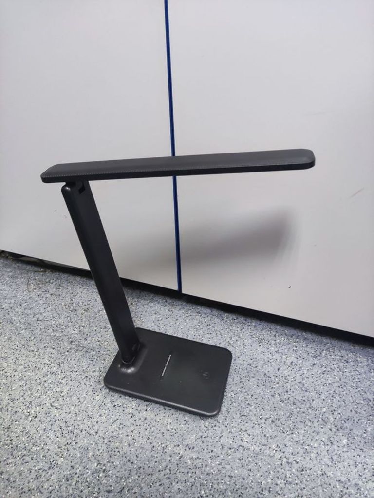 Оголошення Лампа З Бездротовою Зарядкою mt-860 Б/У