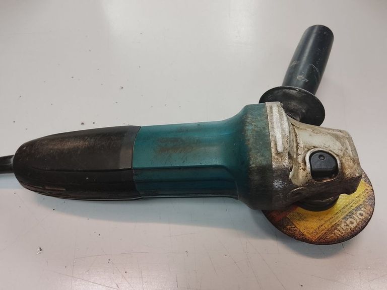 Купить Makita GA5030 Б/У