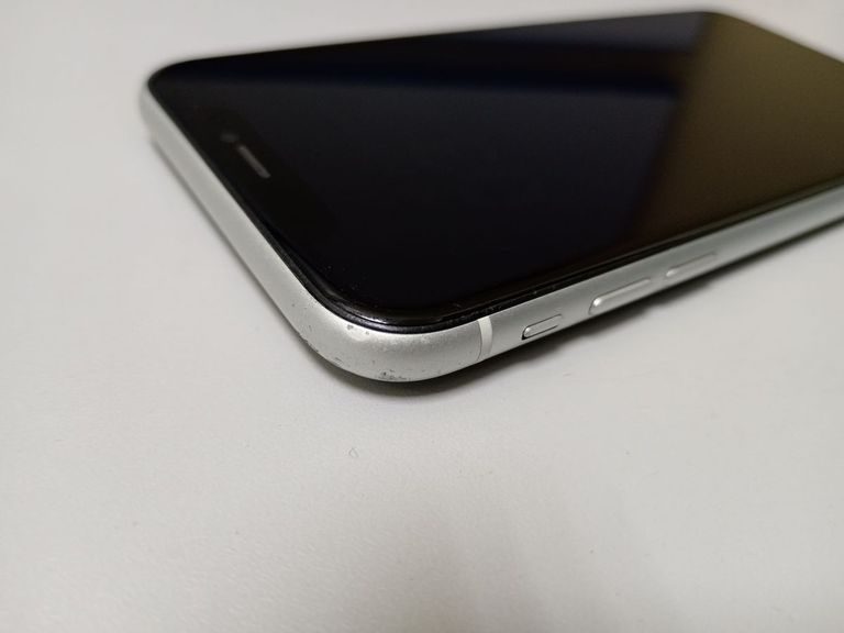 Apple iPhone XR 64GB Black (MRY42) Код:01-200804248. Зображення 8