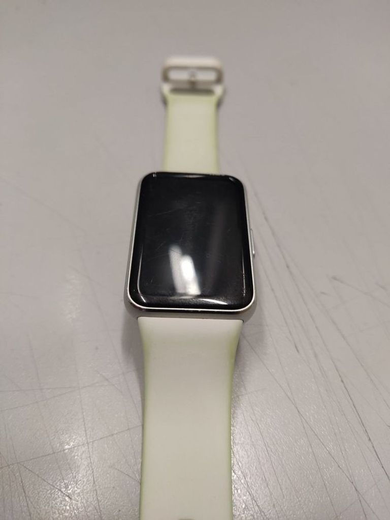 Дешиво Samsung galaxy fit3 с ломбарда