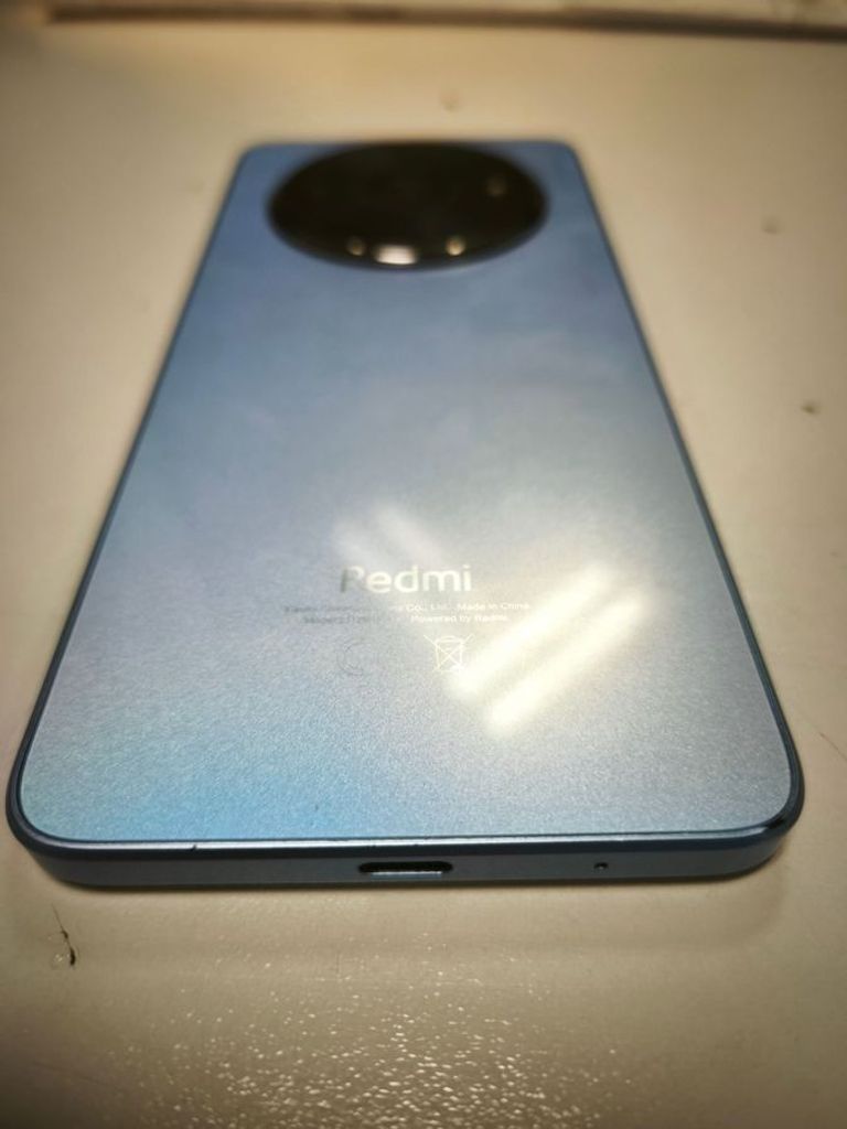 Дешево Xiaomi redmi a3 3/64gb з ломбарду