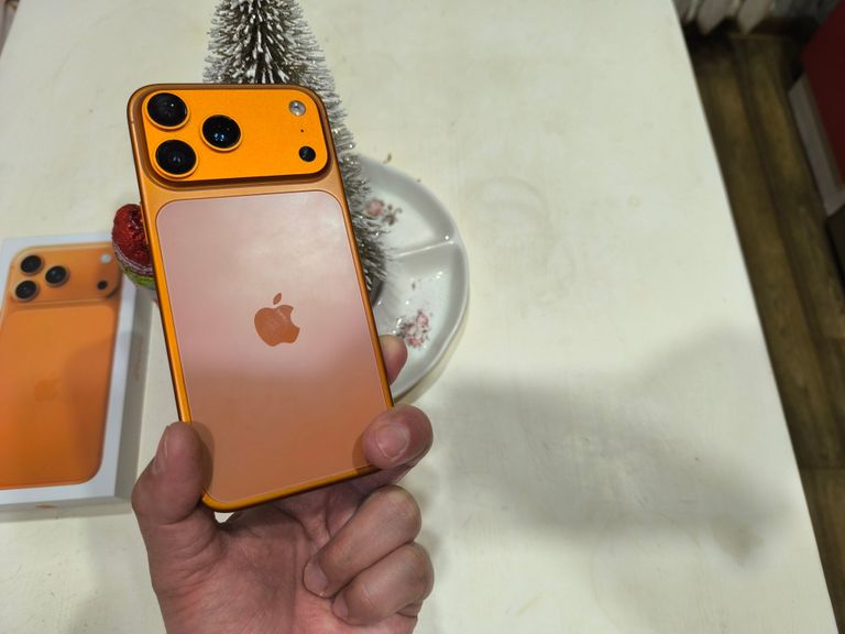 Apple iPhone 17 Pro 1TB Cosmic Orange (MG8Q4) Код:null. Зображення 9