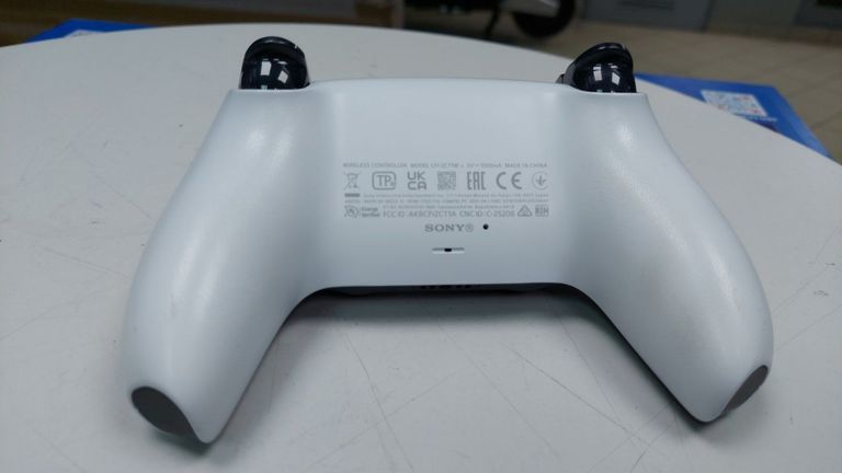 Дешево Sony DualSense Black з ломбарду