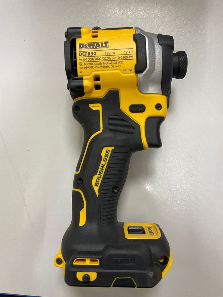 Объявление Dewalt DCF850N Б/У