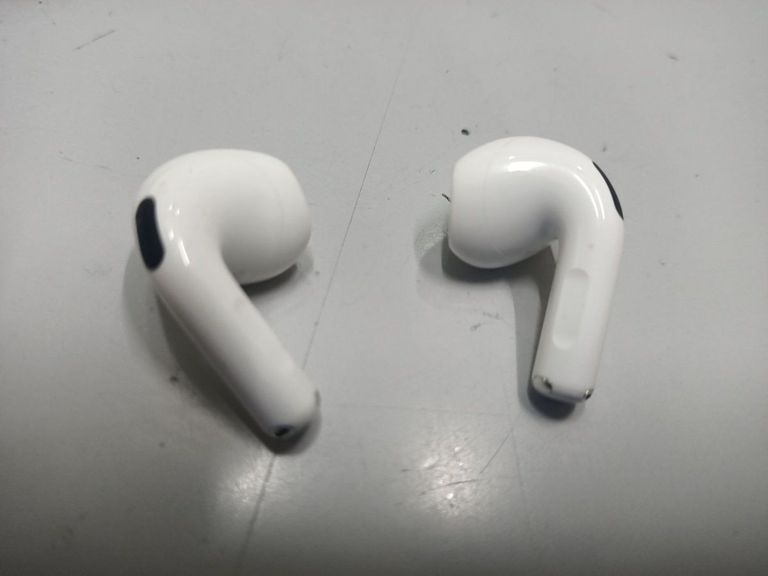 Объявление Apple airpods 4 with active noise cancellation Б/У