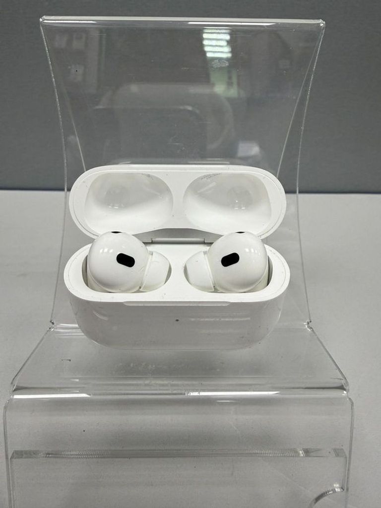 Оголошення Apple airpods pro 2nd generation with magsafe charging case usb-c Б/У
