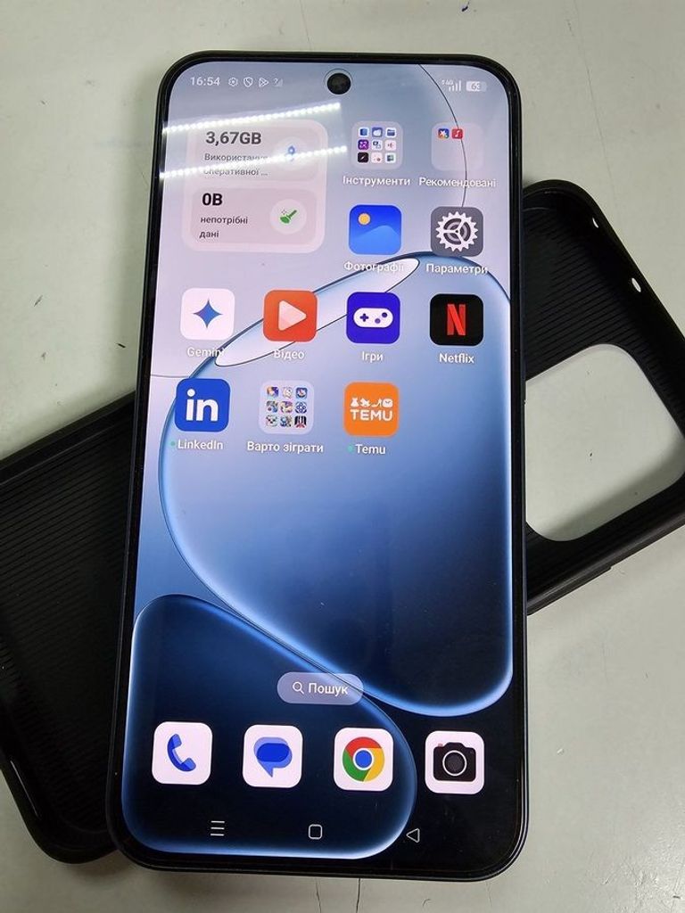 Дешево Oppo a6 pro 4g 8/256gb з ломбарду