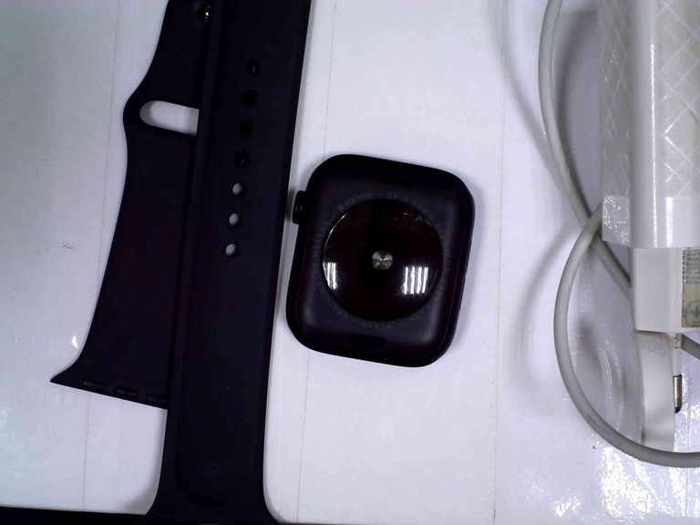 Дешево Apple watch se 2 gps 44mm aluminium case з ломбарду