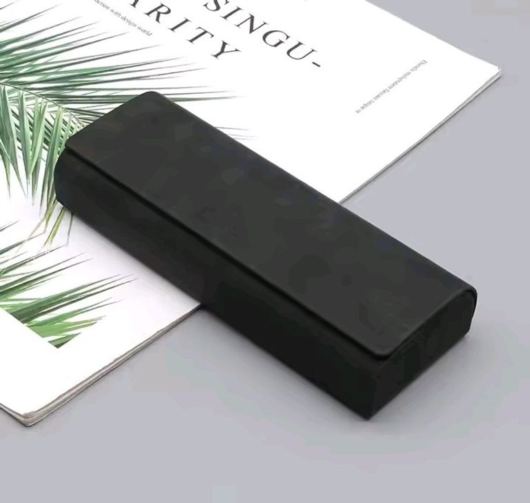 Купить Spectacle case із штучної  шкіри, матовий чорний колір! Б/У