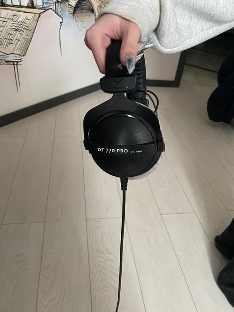 Дешиво Beyerdynamic DT 770 PRO 80 Om с ломбарда