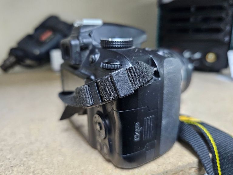 Распродажа Nikon d3400 + 18-55mm 1:3.5-5.6 g, продавец Техноскарб