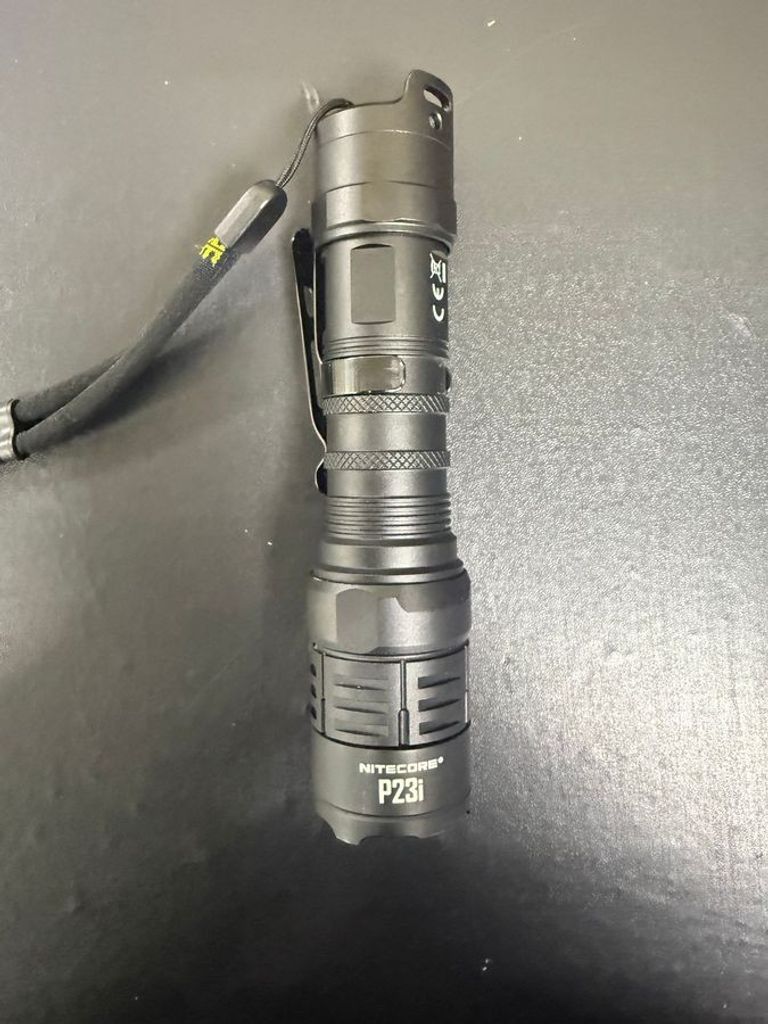 Купити Nitecore P23i Б/У