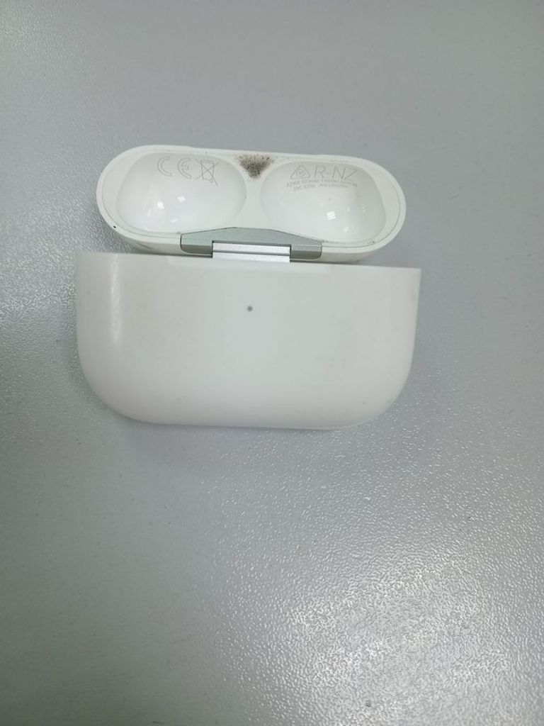 Розпродаж Apple airpods pro 2nd generation with magsafe charging case usb-c, продавець Техноскарб
