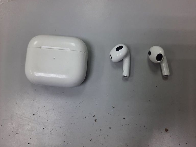Купити Apple airpods 3rd generation Б/У