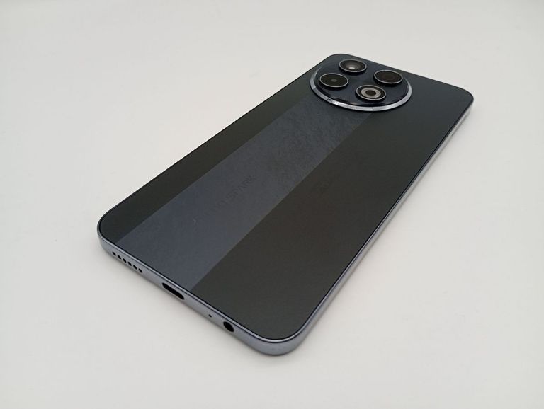 Дешево Tecno spark 30 pro kl7 8/128gb з ломбарду