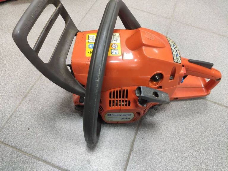 Купити Husqvarna 236 Б/У